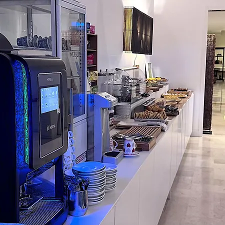 Venice Hotel con Colonnine Elettriche-2